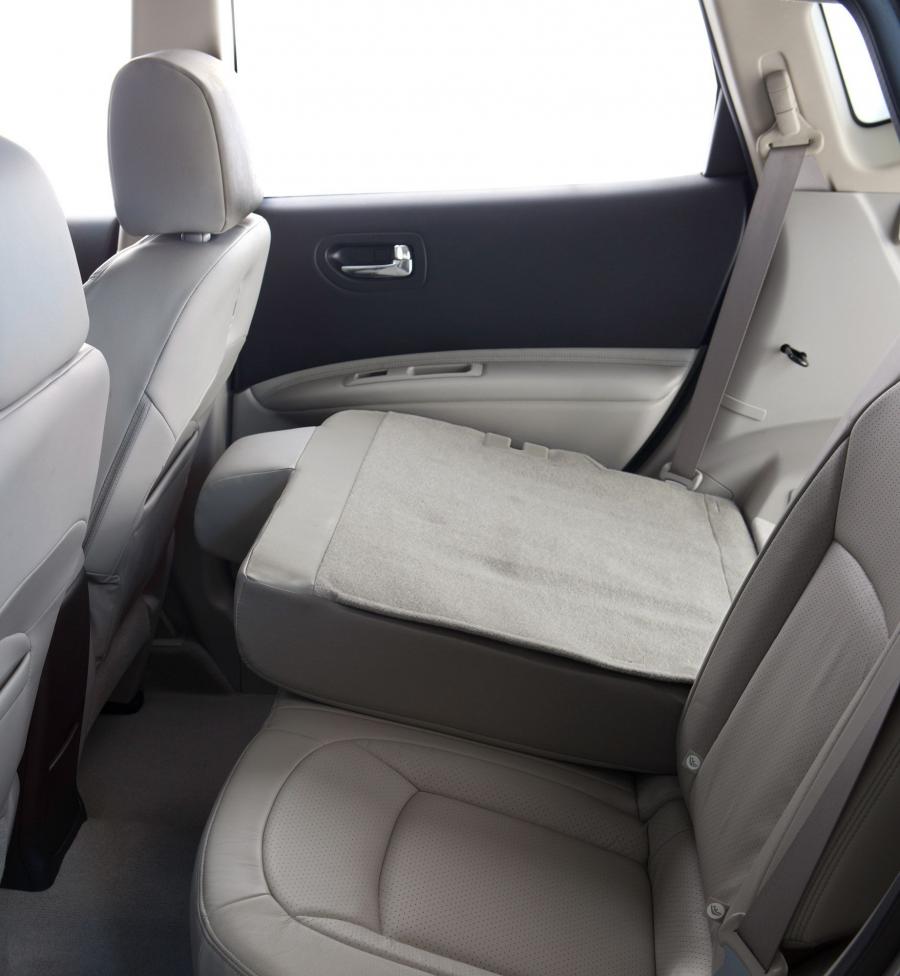  Nissan Rogue 2011 года  (US) (фото 9 из 69)
